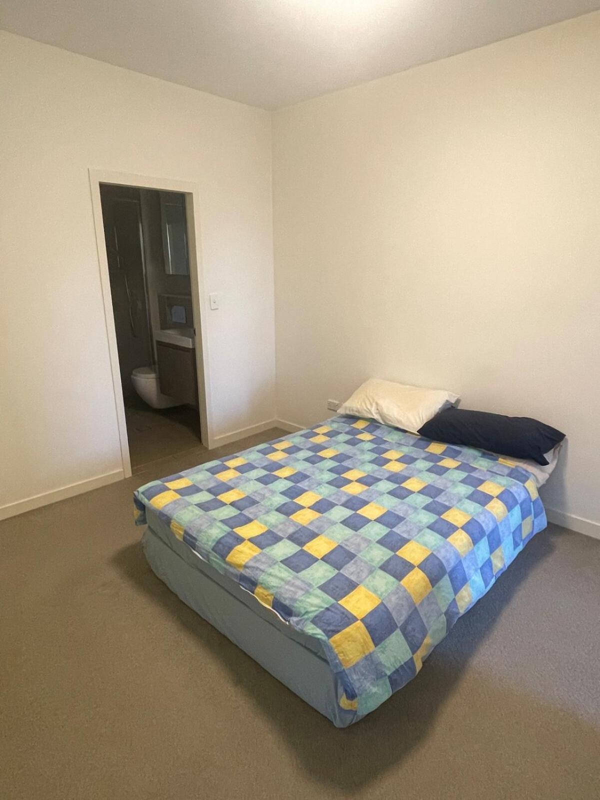 Luxury 2 Bed 2 Baths - Hurstville Sydney